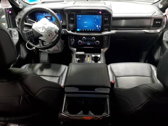 2024 Ford F-150 Lariat with VIN 1FTFW5LDXRFC09230, listed as a Copart auction lot 68919865 with 15,618 mi miles and Salvage title. Bid and sale history available at DreamBid. Image 8.