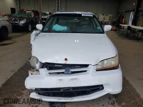2000 Honda Accord EX z VIN 1HGCG6683YA072309, wystawiony jako Copart lot #55878725 z przebiegiem 261 769 mil mil oraz Szkoda całkowita • Salvage title. Historia ofert i sprzedaży dostępna na DreamBid. Obrazek 5.