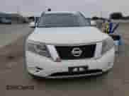 2016 Nissan Pathfinder SV z VIN 5N1AR2MM6GC643136, wystawiony jako Copart lot #81820325 z przebiegiem 124 003 mil mil oraz Czysty tytuł • Clean title. Historia ofert i sprzedaży dostępna na DreamBid. Obrazek 5.