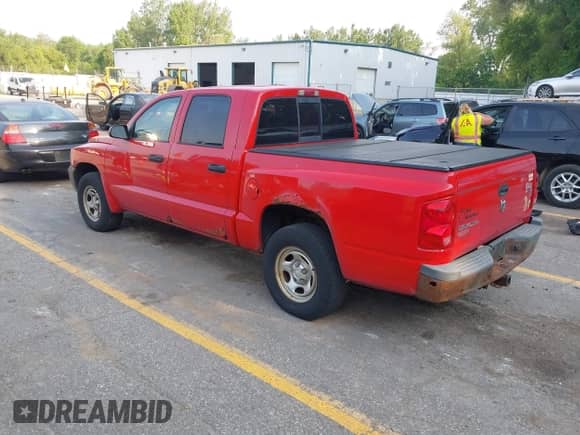 2006 Dodge Dakota ST with VIN 1D7HE28K16S505179, listed as a IAAI auction lot 42483353 with 103,862 mi miles and . Bid and sale history available at DreamBid. Image 3.
