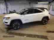 2018 Jeep Compass Trailhawk с VIN 3C4NJDDB0JT163497, выставлен на аукционе Copart как лот 77000364 с пробегом 28 681 миль миль и Списание • Salvage title. История ставок и продаж доступна на DreamBid. Изображение 1.