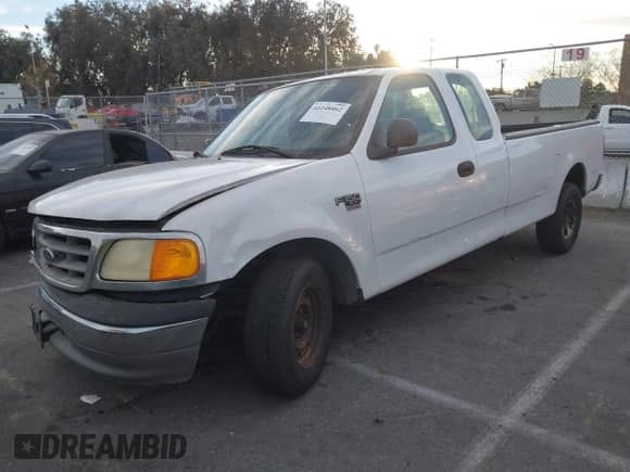 2004 Ford F-150 XL with VIN 2FTRX17W84CA43289, listed as a IAAI auction lot 41248462 with Not provided miles and . Bid and sale history available at DreamBid. Image 2.