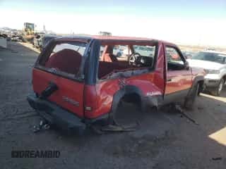 1992 Chevrolet Blazer с VIN 1GNEK18KXNJ305638, выставлен на аукционе Copart как лот 48208695 с пробегом 180 603 миль миль и Списание • Salvage title. История ставок и продаж доступна на DreamBid. Изображение 3.