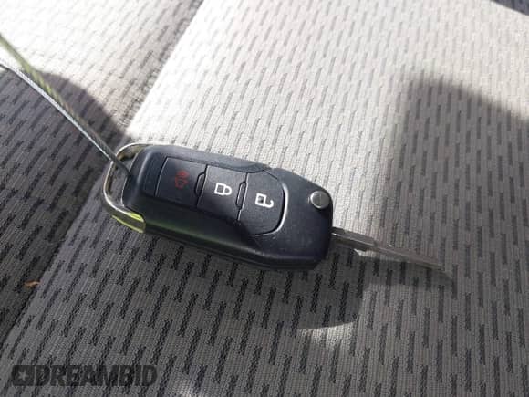 2018 Ford F-150 XL z VIN 1FTEW1CG9JKE46320, wystawiony jako IAAI lot #41690233 z przebiegiem 85 112 mil mil oraz . Historia ofert i sprzedaży dostępna na DreamBid. Obrazek 11.