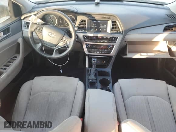 2017 Hyundai Sonata SE z VIN KMHE24L36HA062582, wystawiony jako Copart lot #81249235 z przebiegiem 142 559 mil mil oraz Szkoda całkowita • Salvage title. Historia ofert i sprzedaży dostępna na DreamBid. Obrazek 8.