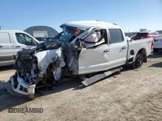 2024 Ford F-250 XL z VIN 1FT8W2BA9RED35728, wystawiony jako Copart lot #52942195 z przebiegiem Nie podano mil oraz Szkoda całkowita • Salvage title. Historia ofert i sprzedaży dostępna na DreamBid. Obrazek 1.