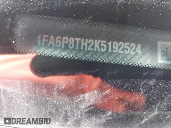 2019 Ford Mustang EcoBoost z VIN 1FA6P8TH2K5192524, wystawiony jako IAAI lot #41882260 z przebiegiem 82 039 mil mil oraz . Historia ofert i sprzedaży dostępna na DreamBid. Obrazek 9.