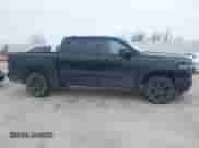 2025 Ram 1500 Big Horn z VIN 1C6RREFP3SN634401, wystawiony jako IAAI lot #41434346 z przebiegiem 4 226 mil mil oraz . Historia ofert i sprzedaży dostępna na DreamBid. Obrazek 13.