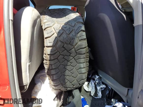 2006 Dodge 1500 SLT z VIN 1D7HA18276S590261, wystawiony jako Copart lot #60860375 z przebiegiem Nie podano mil oraz Szkoda całkowita • Salvage title. Historia ofert i sprzedaży dostępna na DreamBid. Obrazek 10.