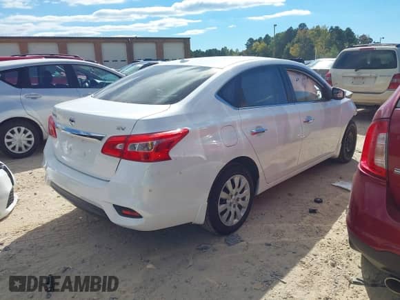 2017 Nissan Sentra SR с VIN 3N1AB7AP7HY301677, выставлен на аукционе IAAI как лот 43451836 с пробегом 86 001 миль миль и . История ставок и продаж доступна на DreamBid. Изображение 4.