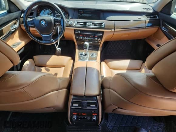 2012 BMW 7 Series 750Li xDrive with VIN WBAKC8C52CC435656, listed as a Copart auction lot 80033325 with 129,043 mi miles and Clean title. Bid and sale history available at DreamBid. Image 8.