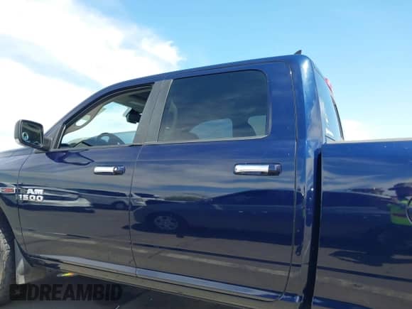 2015 Ram 1500 Big Horn with VIN 1C6RR7TM1FS628805, listed as a IAAI auction lot 42043880 with 79,058 mi miles and . Bid and sale history available at DreamBid. Image 14.