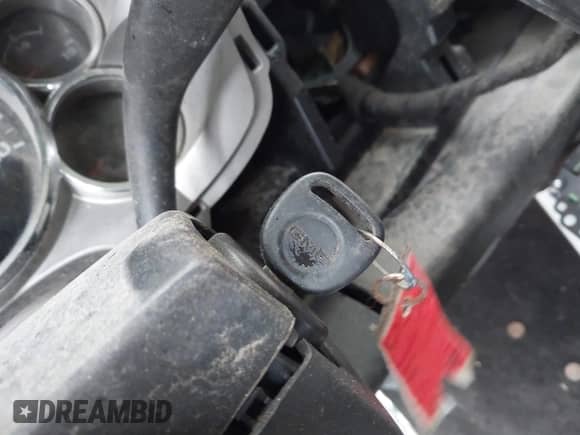 2011 Chevrolet Silverado 2500HD LT с VIN 1GC2KXCGXBZ377471, выставлен на аукционе IAAI как лот 43318612 с пробегом 112 011 миль миль и . История ставок и продаж доступна на DreamBid. Изображение 11.
