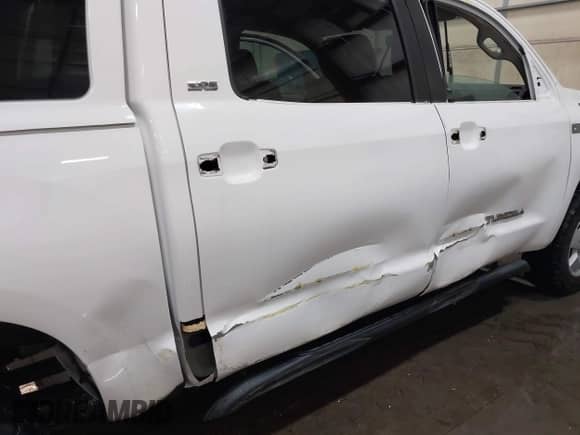 2013 Toyota Tundra with VIN 5TFDY5F13DX313385, listed as a IAAI auction lot 41957501 with 161,469 mi miles and . Bid and sale history available at DreamBid. Image 6.