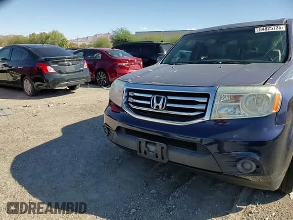2013 Honda Pilot LX with VIN 5FNYF3H27DB003333, listed as a Copart auction lot 84825735 with 182,410 mi miles and Salvage title. Bid and sale history available at DreamBid. Image 14.