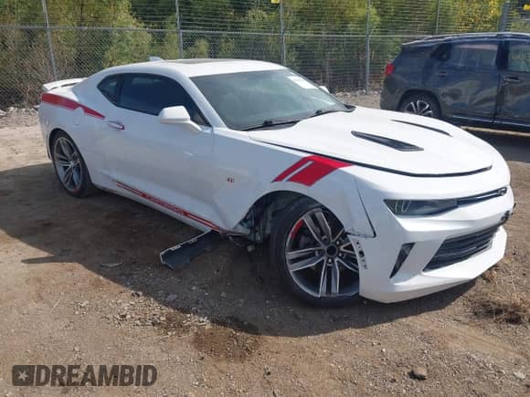 2018 Chevrolet Camaro 1LT с VIN 1G1FB1RX0J0180682, выставлен на аукционе IAAI как лот 43185519 с пробегом 110 688 миль миль и . История ставок и продаж доступна на DreamBid. Изображение 1.
