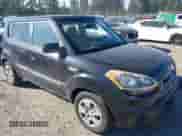 2013 Kia Soul с VIN KNDJT2A58D7623834, выставлен на аукционе IAAI как лот 43251053 с пробегом 134 000 миль миль и . История ставок и продаж доступна на DreamBid. Изображение 1.