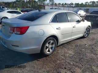 2013 Chevrolet Malibu LS z VIN 1G11B5SA8DF164528, wystawiony jako IAAI lot #43399628 z przebiegiem 193 318 mil mil oraz . Historia ofert i sprzedaży dostępna na DreamBid. Obrazek 4.