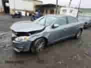2017 Volvo S60 Inscription с VIN LYV402TK4HB125690, выставлен на аукционе Copart как лот 86498645 с пробегом 186 308 миль миль и Списание • Salvage title. История ставок и продаж доступна на DreamBid. Изображение 1.