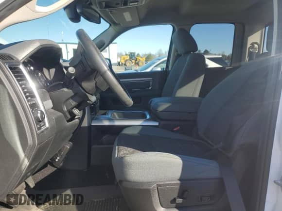 2018 Ram 1500 SLT с VIN 1C6RR6GT0JS239755, выставлен на аукционе Copart как лот 86264494 с пробегом 59 692 миль миль и Списание • Salvage title. История ставок и продаж доступна на DreamBid. Изображение 7.