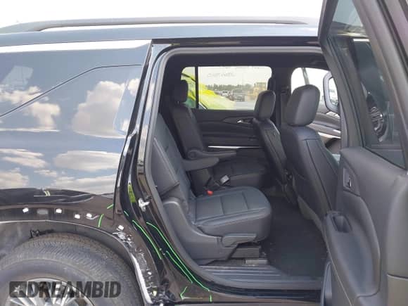 2025 Chevrolet Traverse AWD LT z VIN 1GNEVGRS9SJ160550, wystawiony jako IAAI lot #43225114 z przebiegiem 20 380 mil mil oraz . Historia ofert i sprzedaży dostępna na DreamBid. Obrazek 8.