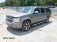 2007 Chevrolet Suburban LT z VIN 3GNFC16007G175621, wystawiony jako IAAI lot #42847597 z przebiegiem 194 071 mil mil oraz . Historia ofert i sprzedaży dostępna na DreamBid. Obrazek 2.