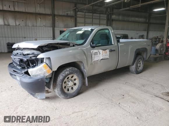 2011 Chevrolet Silverado 1500 Work Truck с VIN 1GCNKPE05BZ146555, выставлен на аукционе Copart как лот 54241524 с пробегом 200 250 миль миль и Списание • Salvage title. История ставок и продаж доступна на DreamBid. Изображение 1.