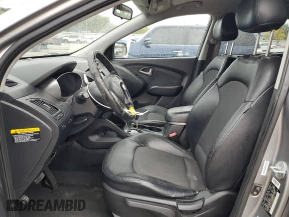 2011 Hyundai Tucson Limited z VIN KM8JU3AC5BU207820, wystawiony jako Copart lot #71648975 z przebiegiem 179 725 mil mil oraz Szkoda całkowita • Salvage title. Historia ofert i sprzedaży dostępna na DreamBid. Obrazek 7.