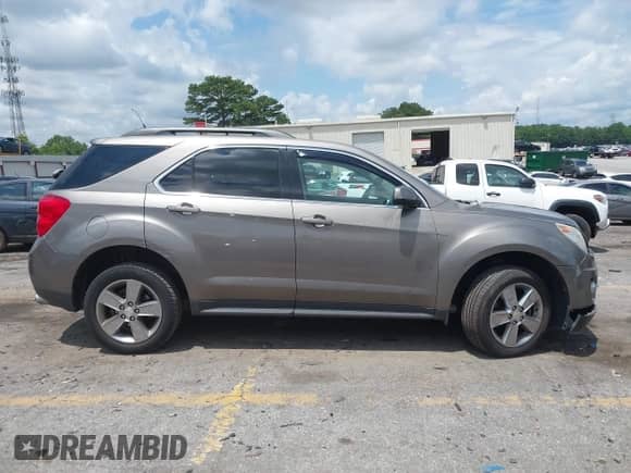 2012 Chevrolet Equinox 2LT z VIN 2GNFLNE56C6136977, wystawiony jako IAAI lot #42463408 z przebiegiem 130 649 mil mil oraz . Historia ofert i sprzedaży dostępna na DreamBid. Obrazek 13.