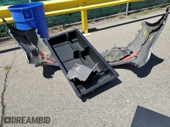 2015 Hyundai Santa Fe with VIN 5XYZTDLB9FG296626, listed as a Copart auction lot 68329005 with 326,442 mi miles and Salvage title. Bid and sale history available at DreamBid. Image 13.