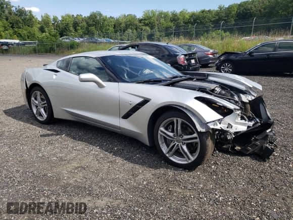 2017 Chevrolet Corvette 3LT с VIN 1G1YF2D73H5110715, выставлен на аукционе Copart как лот 79644404 с пробегом 15 672 миль миль и Списание • Salvage title. История ставок и продаж доступна на DreamBid. Изображение 4.