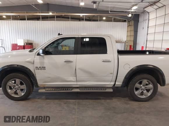 2018 Ram 1500 Big Horn with VIN 3C6RR7LG2JG230481, listed as a IAAI auction lot 42341014 with 58,102 mi miles and . Bid and sale history available at DreamBid. Image 14.