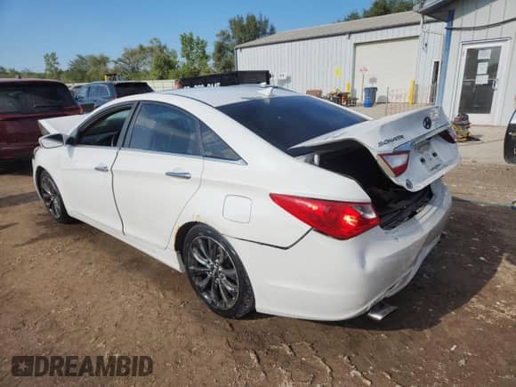 2013 Hyundai Sonata SE с VIN 5NPEC4AC1DH803020, выставлен на аукционе Copart как лот 70824615 с пробегом 155 891 миль миль и Списание • Salvage title. История ставок и продаж доступна на DreamBid. Изображение 2.