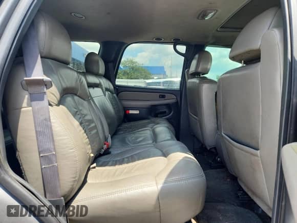 2002 Chevrolet Tahoe LT z VIN 1GNEK13Z02J311254, wystawiony jako Copart lot #62494695 z przebiegiem 270 399 mil mil oraz Szkoda całkowita • Salvage title. Historia ofert i sprzedaży dostępna na DreamBid. Obrazek 11.