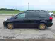 2010 Toyota Sienna XLE с VIN 5TDDK4CC6AS032037, выставлен на аукционе IAAI как лот 42860576 с пробегом 152 149 миль миль и . История ставок и продаж доступна на DreamBid. Изображение 14.