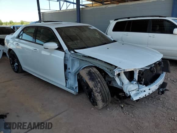 2023 Chrysler 300 S с VIN 2C3CCABT7PH580987, выставлен на аукционе Copart как лот 68296235 с пробегом 20 823 миль миль и Списание • Salvage title. История ставок и продаж доступна на DreamBid. Изображение 4.