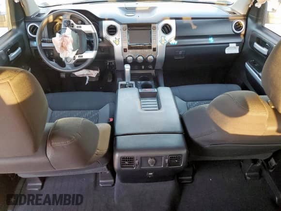 2019 Toyota Tundra SR5 с VIN 5TFEM5F1XKX137500, выставлен на аукционе Copart как лот 85751375 с пробегом 158 655 миль миль и Списание • Salvage title. История ставок и продаж доступна на DreamBid. Изображение 8.