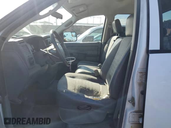2007 Dodge 2500 SLT z VIN 3D7KR28D27G702270, wystawiony jako Copart lot #81780115 z przebiegiem 169 069 mil mil oraz Czysty tytuł • Clean title. Historia ofert i sprzedaży dostępna na DreamBid. Obrazek 7.