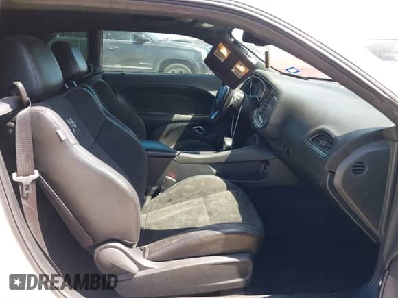 2018 Dodge Challenger R/T Scat Pack with VIN 2C3CDZFJXJH212881, listed as a IAAI auction lot 41829801 with 93,434 mi miles and . Bid and sale history available at DreamBid. Image 5.