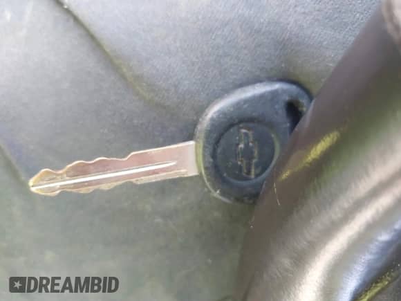 2003 Chevrolet Suburban LT с VIN 1GNEC16Z13J216552, выставлен на аукционе IAAI как лот 40193670 с пробегом 235 840 миль миль и . История ставок и продаж доступна на DreamBid. Изображение 11.