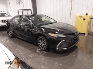 2023 Toyota Camry Hybrid XLE с VIN 4T1F31AK5PU611888, выставлен на аукционе IAAI как лот 41304654 с пробегом 40 140 миль миль и . История ставок и продаж доступна на DreamBid. Изображение 1.