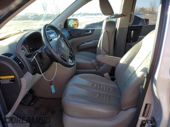 2008 Hyundai Entourage GLS с VIN KNDMC233886044802, выставлен на аукционе Copart как лот 83762224 с пробегом 156 989 миль миль и На запчасти • Non repairable. История ставок и продаж доступна на DreamBid. Изображение 7.