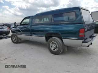 1996 Dodge RAM z VIN 1B7KC26C9TS629679, wystawiony jako Copart lot #69828344 z przebiegiem 198 659 mil mil oraz Szkoda całkowita • Salvage title. Historia ofert i sprzedaży dostępna na DreamBid. Obrazek 2.