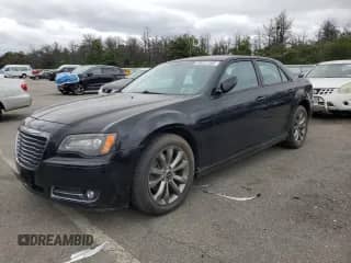 2014 Chrysler 300 S с VIN 2C3CCAGG7EH297580, выставлен на аукционе Copart как лот 69322185 с пробегом 150 589 миль миль и Чистый • Clean title. История ставок и продаж доступна на DreamBid. Изображение 1.