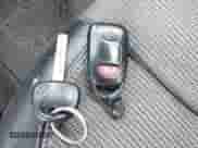 2012 Hyundai Veloster w/Gray Int z VIN KMHTC6AD8CU022989, wystawiony jako IAAI lot #42523328 z przebiegiem 169 005 mil mil oraz . Historia ofert i sprzedaży dostępna na DreamBid. Obrazek 11.