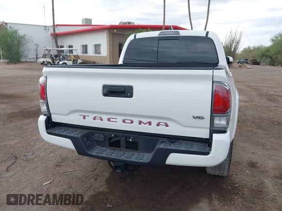 2021 Toyota Tacoma SR5 с VIN 5TFAZ5CN3MX115168, выставлен на аукционе IAAI как лот 43085128 с пробегом 58 720 миль миль и . История ставок и продаж доступна на DreamBid. Изображение 16.