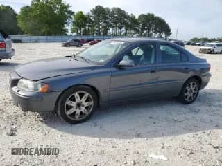 2005 Volvo S60 с VIN YV1RH592452477022, выставлен на аукционе Copart как лот 53780265 с пробегом 194 308 миль миль и Списание • Salvage title. История ставок и продаж доступна на DreamBid. Изображение 1.