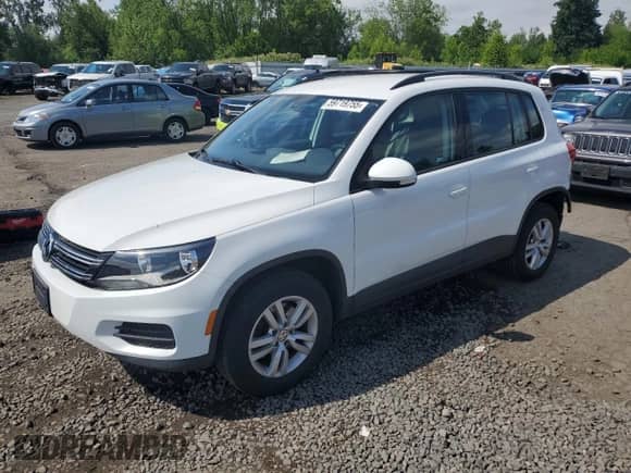 2017 Volkswagen Tiguan S с VIN WVGBV7AX6HK019887, выставлен на аукционе Copart как лот 59719755 с пробегом 66 141 миль миль и Списание • Salvage title. История ставок и продаж доступна на DreamBid. Изображение 1.