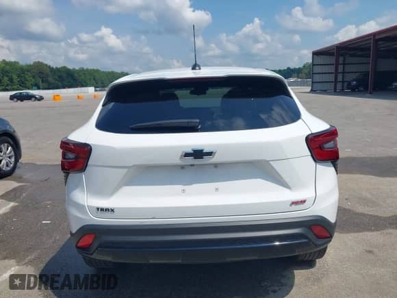2025 Chevrolet Trax 1RS с VIN KL77LGEP9SC036949, выставлен на аукционе IAAI как лот 42847616 с пробегом 20 950 миль миль и . История ставок и продаж доступна на DreamBid. Изображение 17.