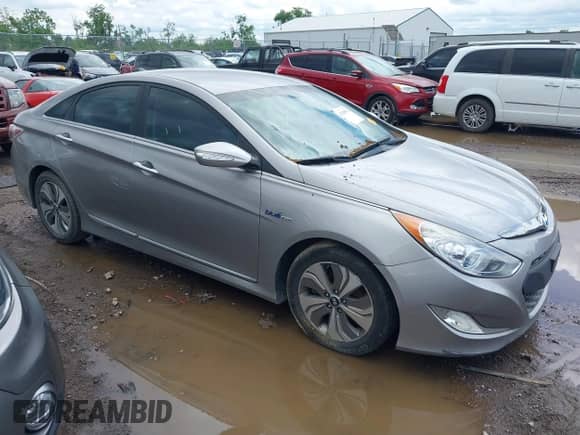 2013 Hyundai Sonata Limited with VIN KMHEC4A4XDA079758, listed as a IAAI auction lot 42205970 with 152,341 mi miles and . Bid and sale history available at DreamBid. Image 1.